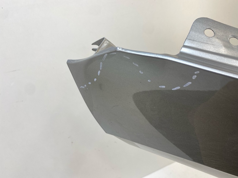 Крыло переднее левое