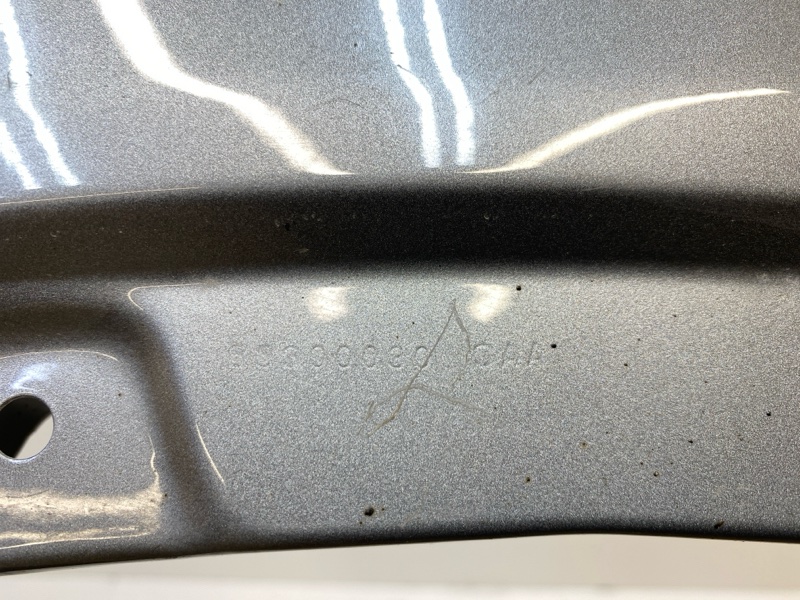 Крыло переднее левое