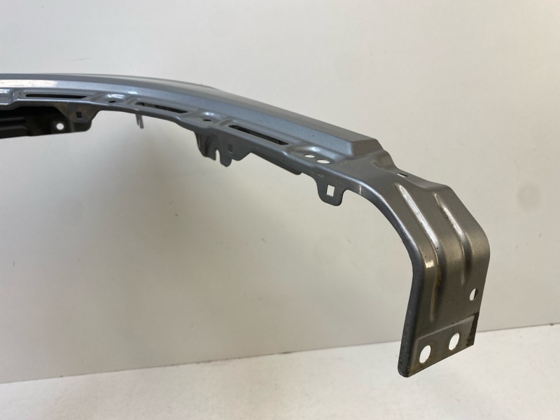 Крыло переднее левое