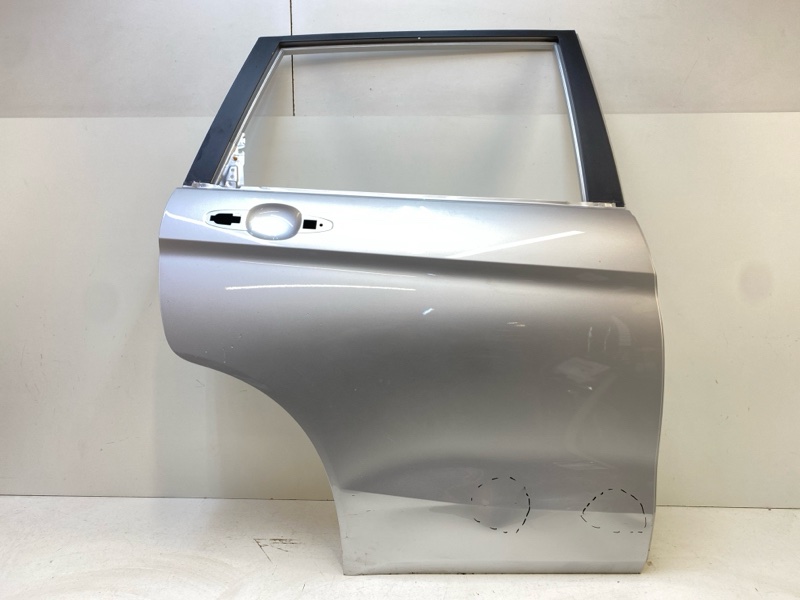 Дверь задняя правая