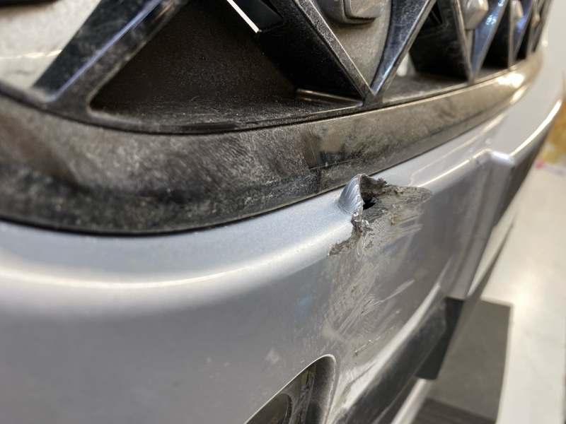 Бампер передний