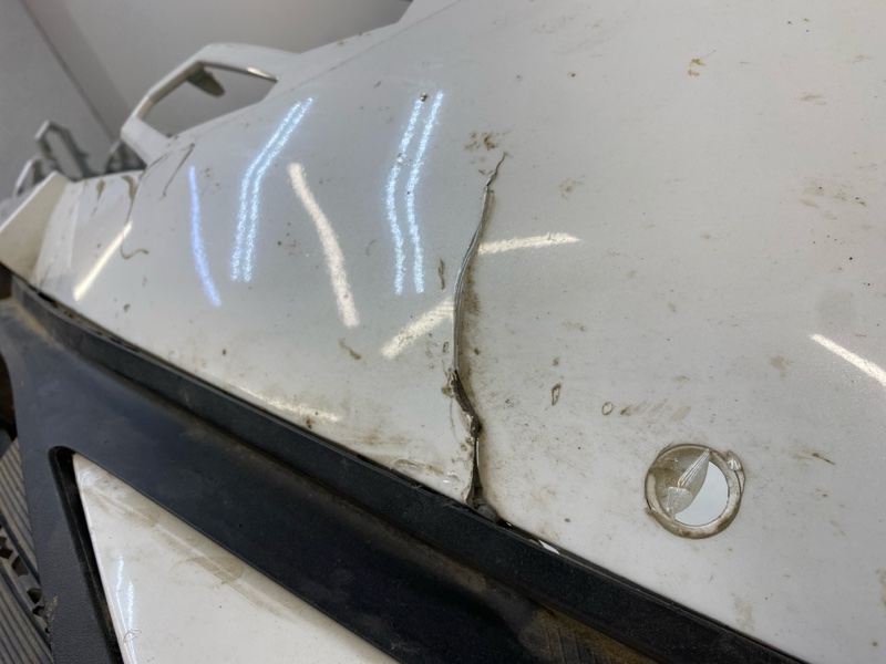 Бампер передний