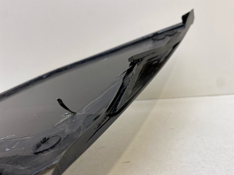 Стекло кузовное глухое левое