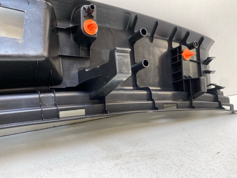 Обшивка багажника