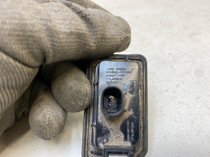 Фонарь подсветки номера