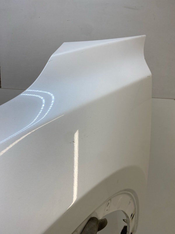 Крыло переднее левое