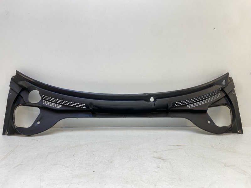 Решетка стеклоочистителей (Жабо)