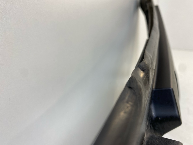 Решетка стеклоочистителей (Жабо)