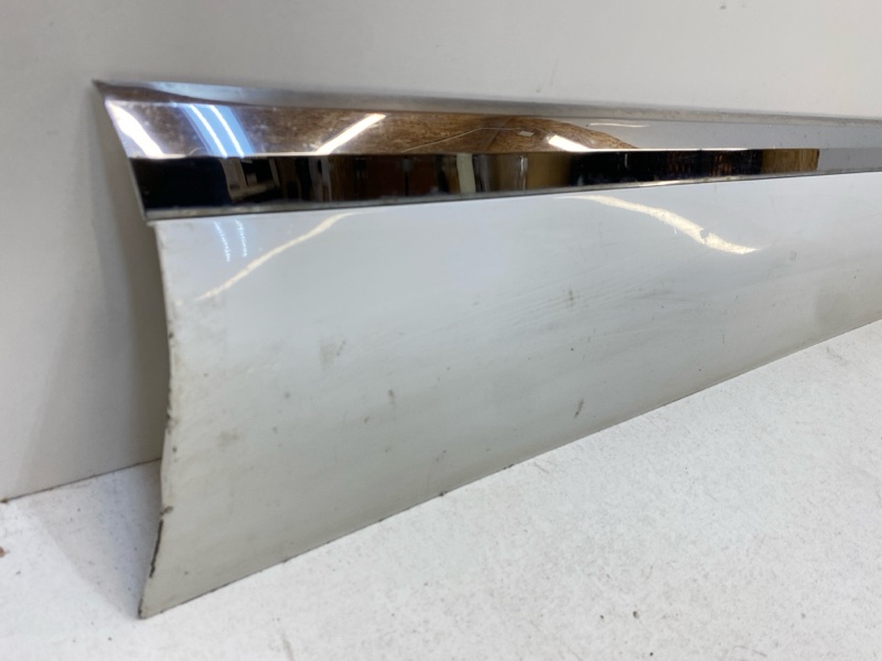 Молдинг двери