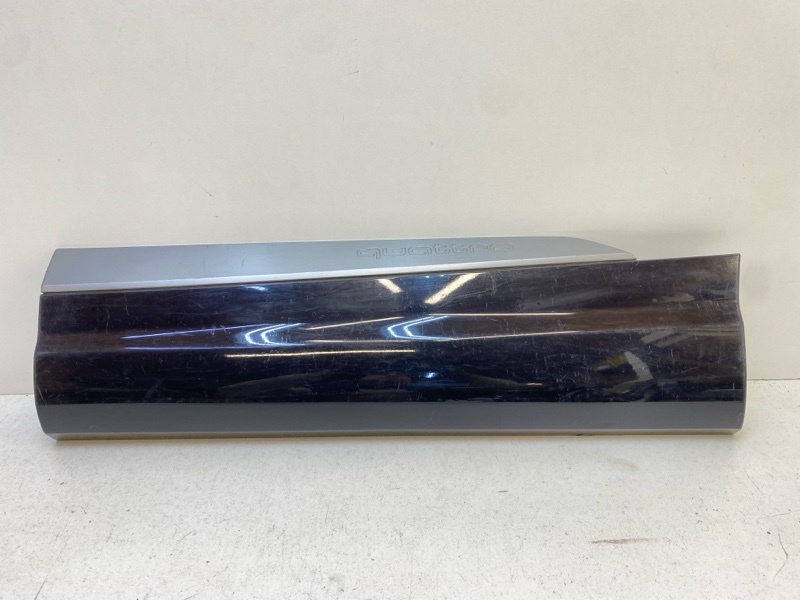 Молдинг двери