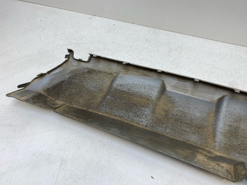 Спойлер заднего бампера