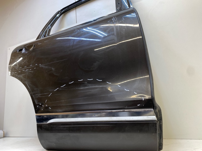 Дверь задняя правая