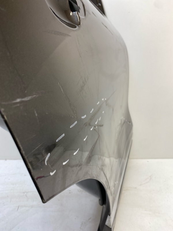 Дверь задняя правая