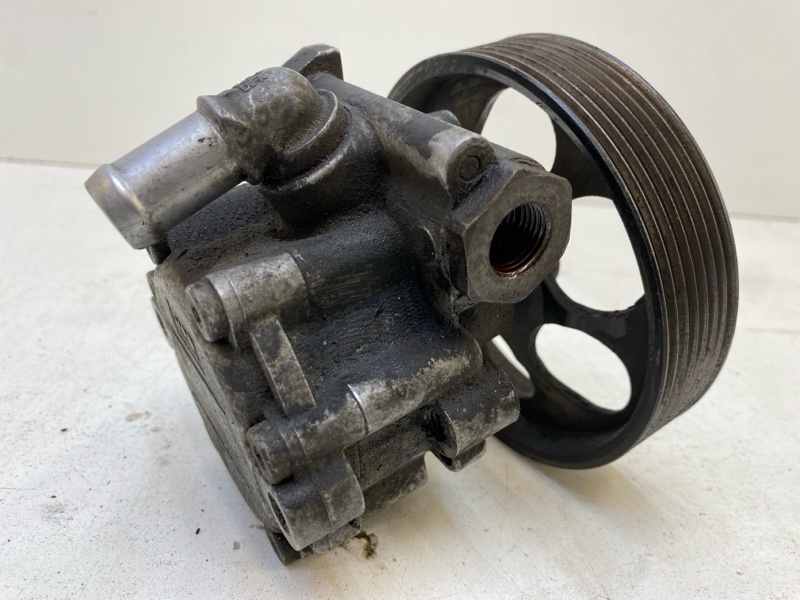 Насос ГУР (гидроусилитель руля)