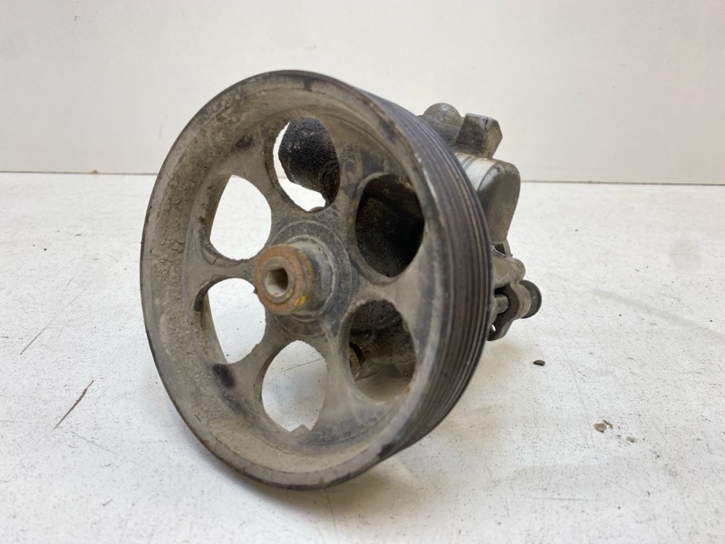 Насос ГУР (гидроусилитель руля)