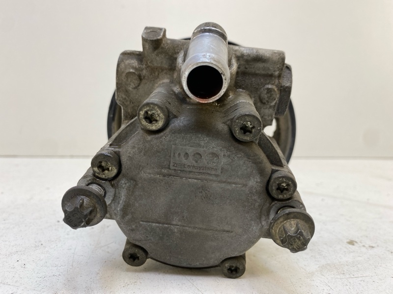 Насос ГУР (гидроусилитель руля)