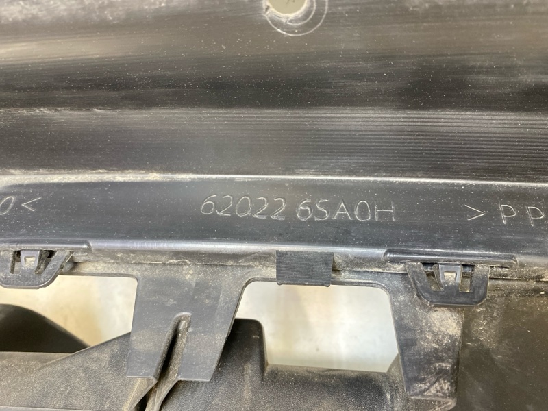 Бампер передний