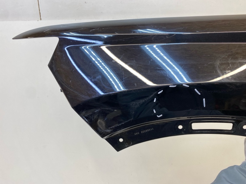 Крыло переднее левое