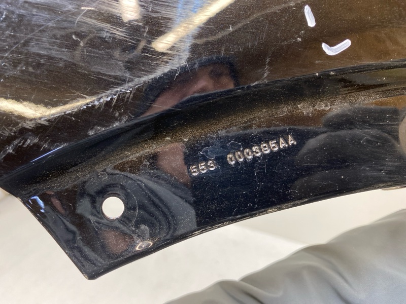 Крыло переднее левое