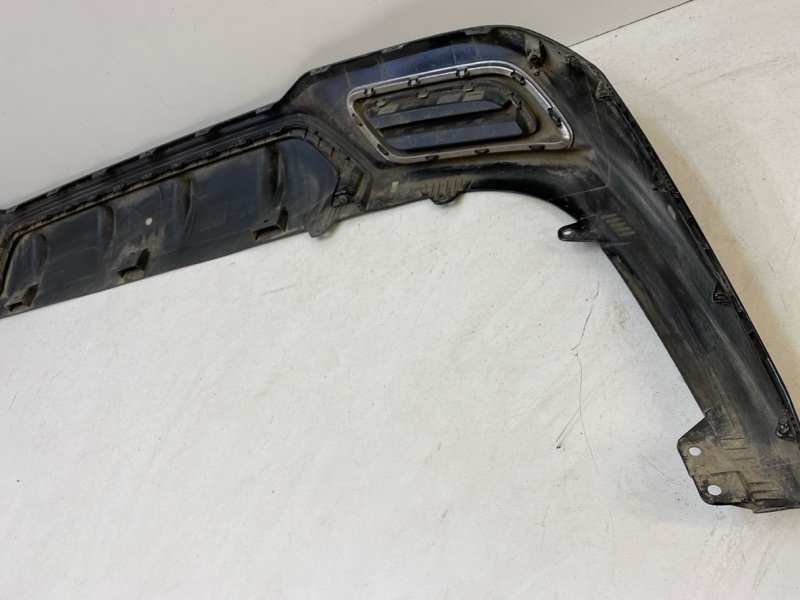 Спойлер заднего бампера