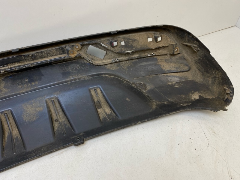 Спойлер заднего бампера