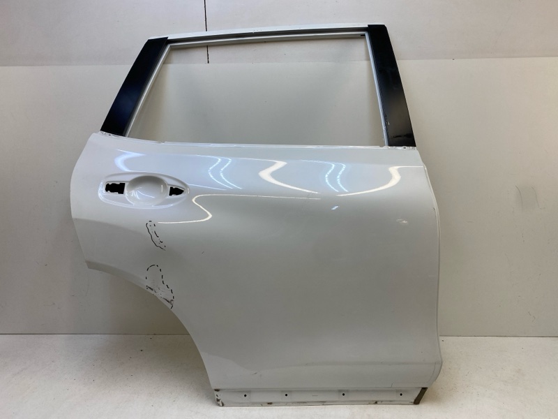 Дверь задняя правая