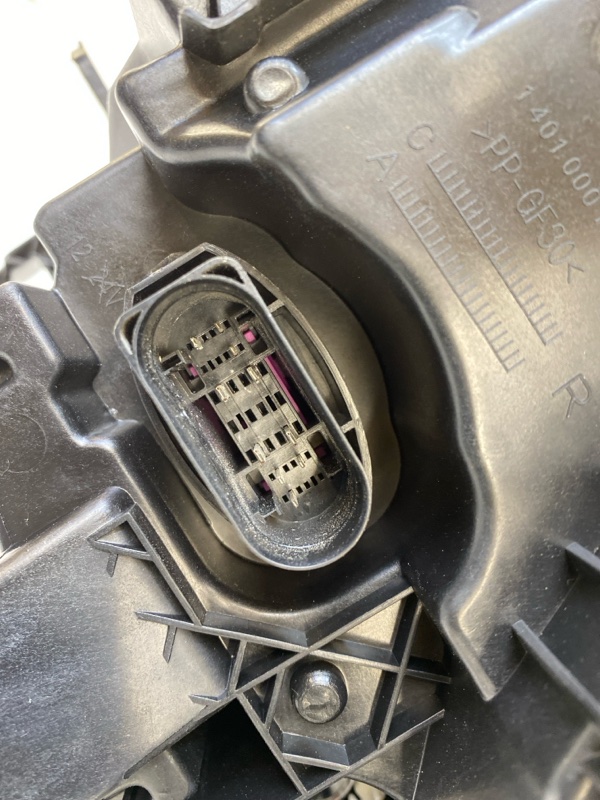 Фара правая