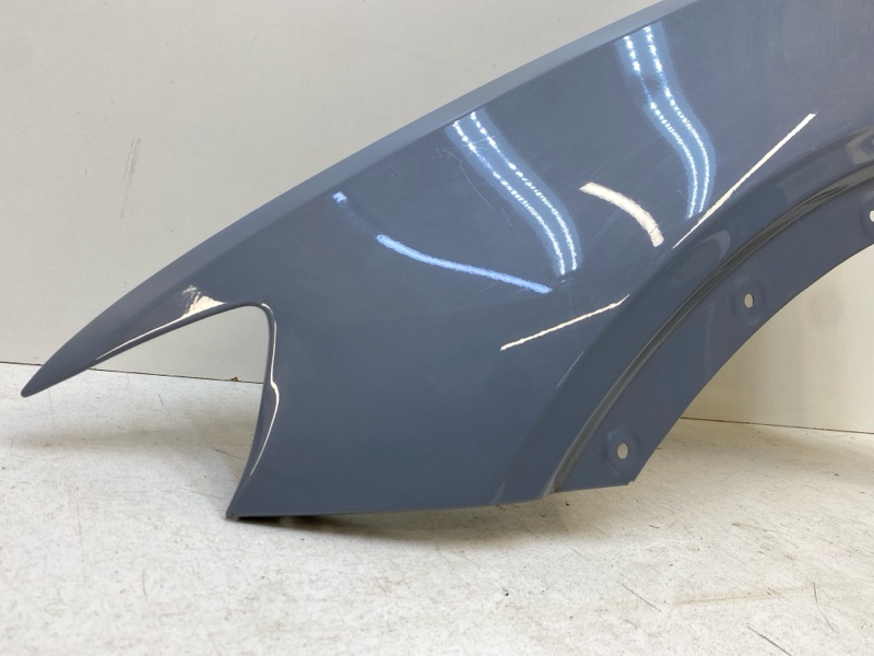 Крыло переднее левое