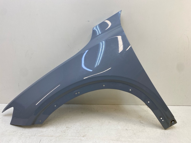 Крыло переднее левое