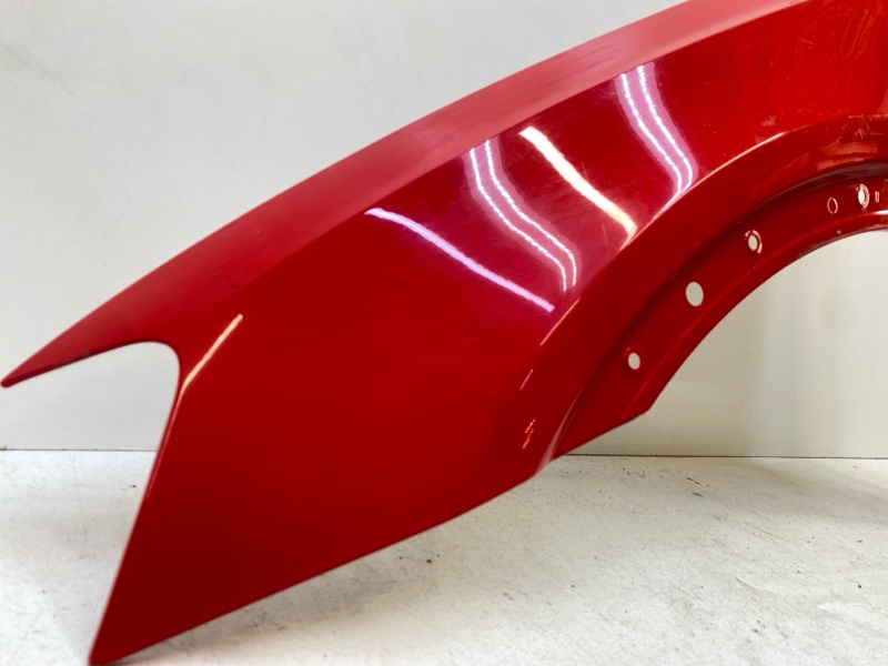 Крыло переднее левое