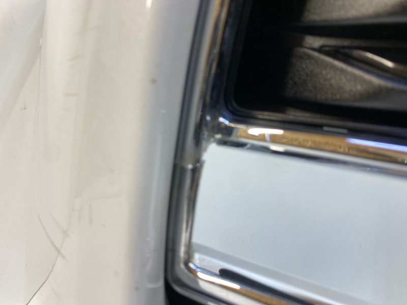 Бампер передний