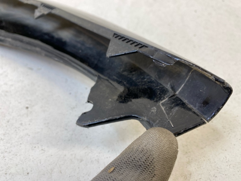 Спойлер переднего бампера