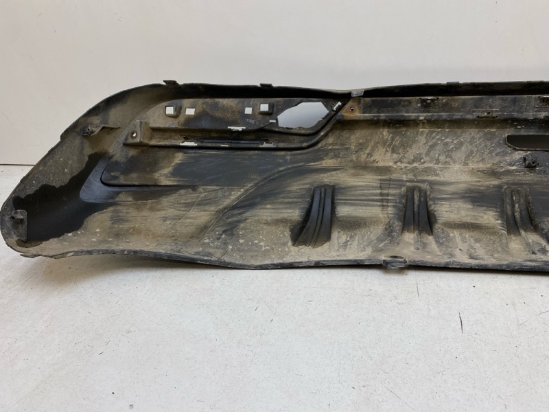 Спойлер заднего бампера