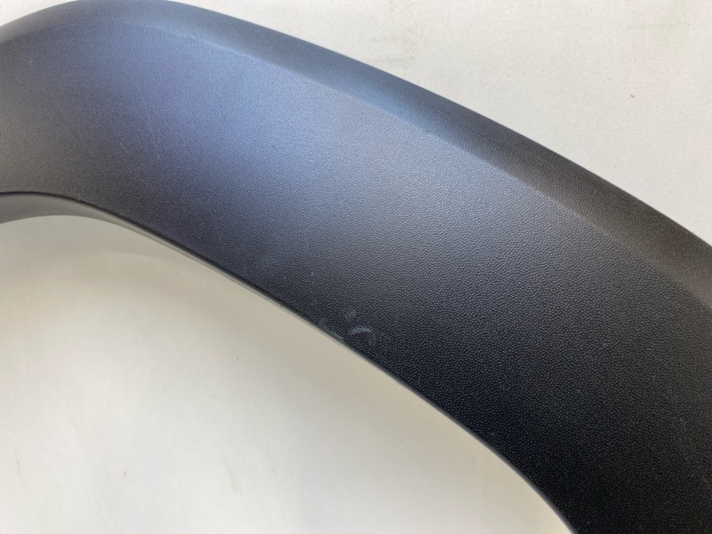 Накладка переднего крыла левого