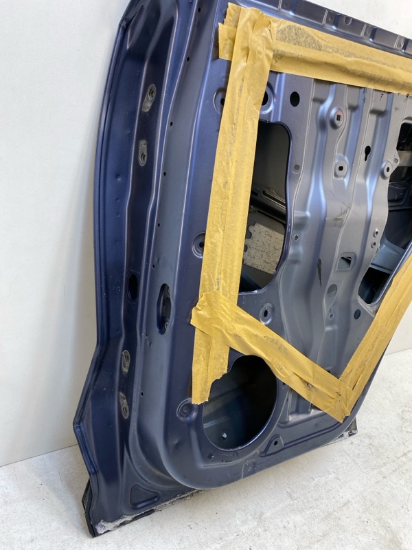 Дверь задняя правая