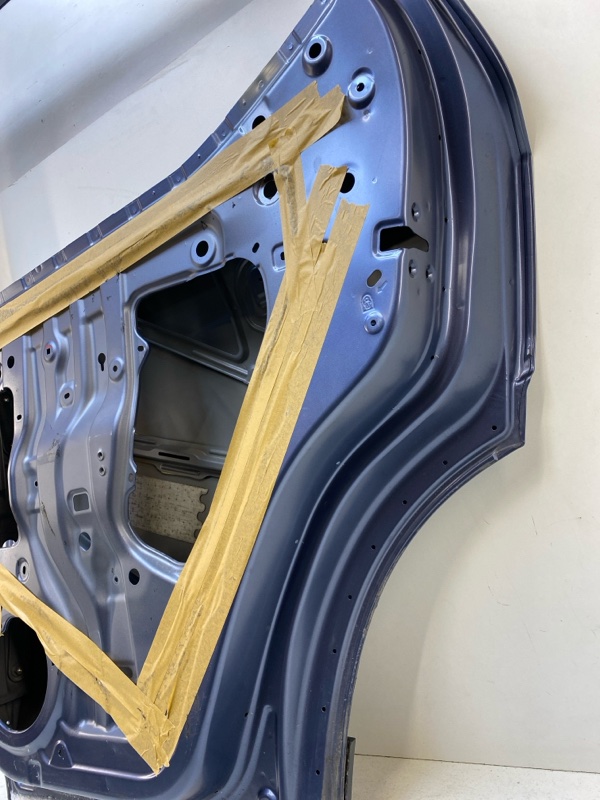 Дверь задняя правая