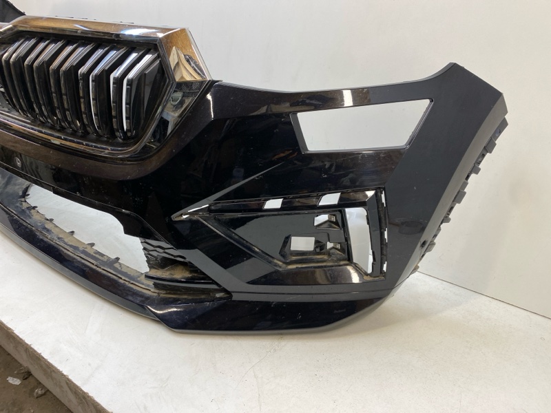 Бампер передний