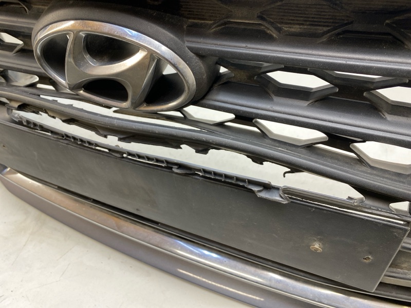 Бампер передний