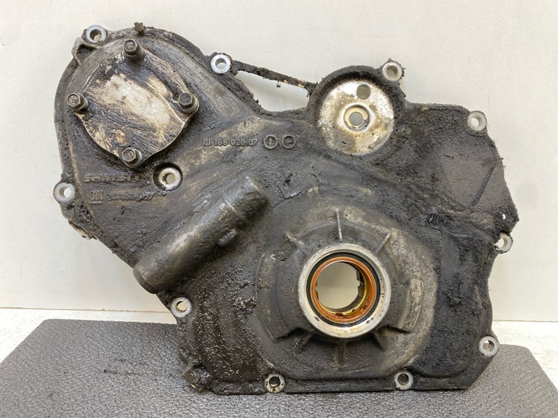 Крышка блока цилиндров