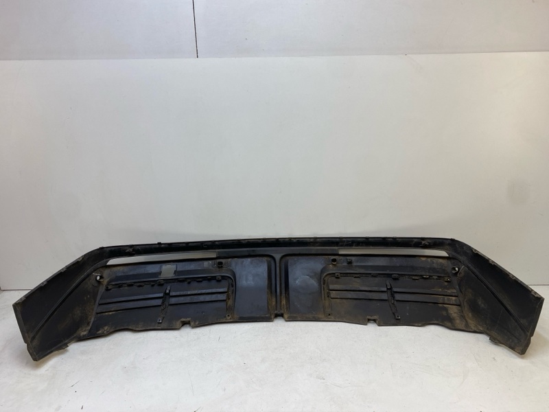 Спойлер заднего бампера