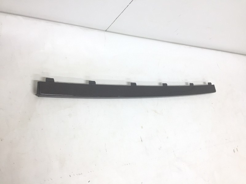 Накладка переднего бампера