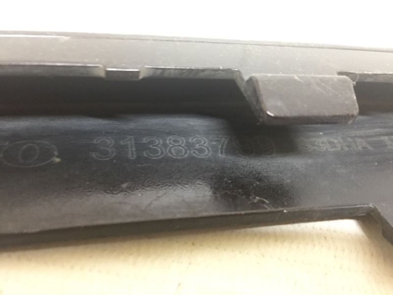 Накладка переднего бампера