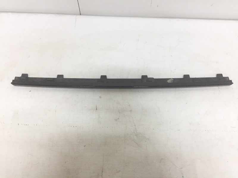 Накладка переднего бампера