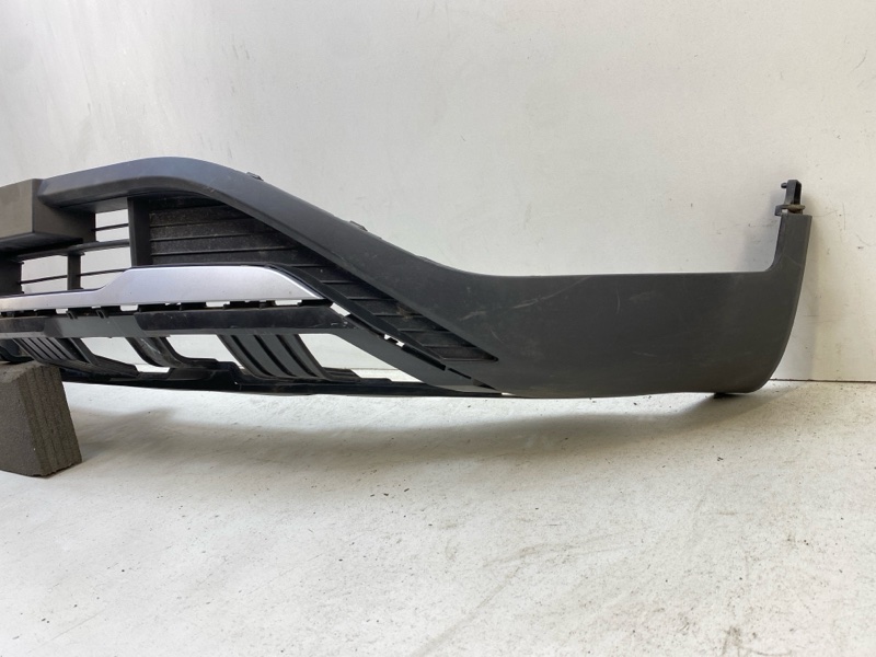 Спойлер переднего бампера