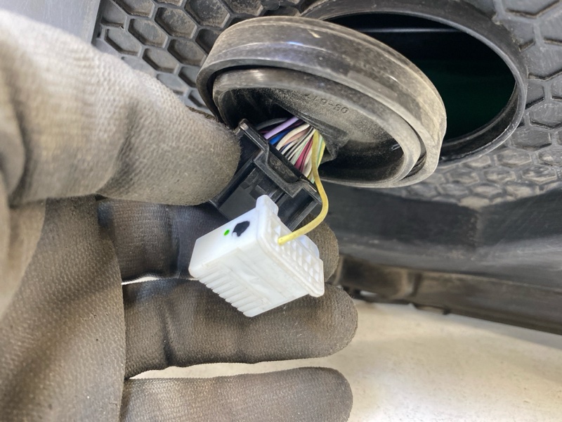 Фара правая