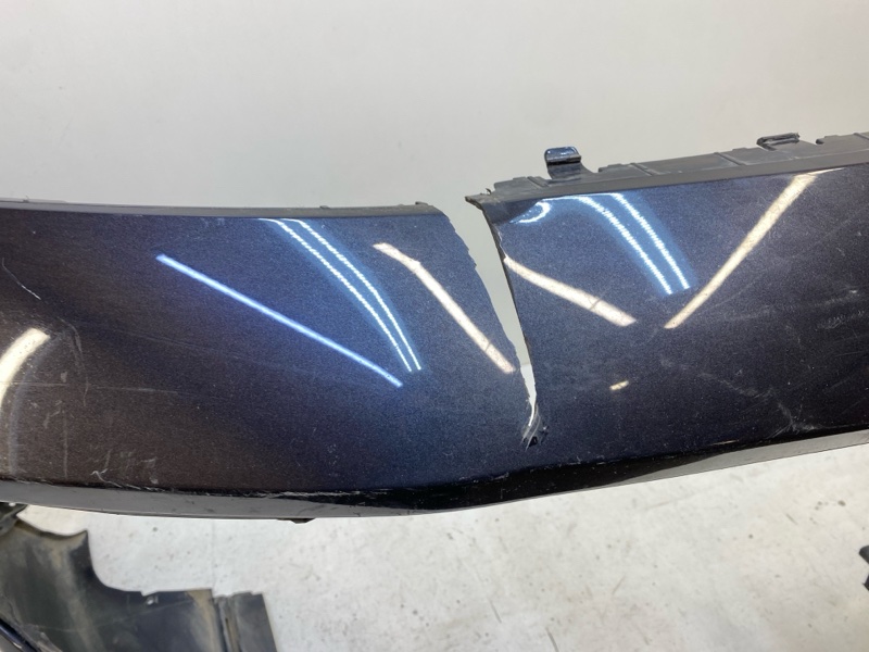 Бампер передний