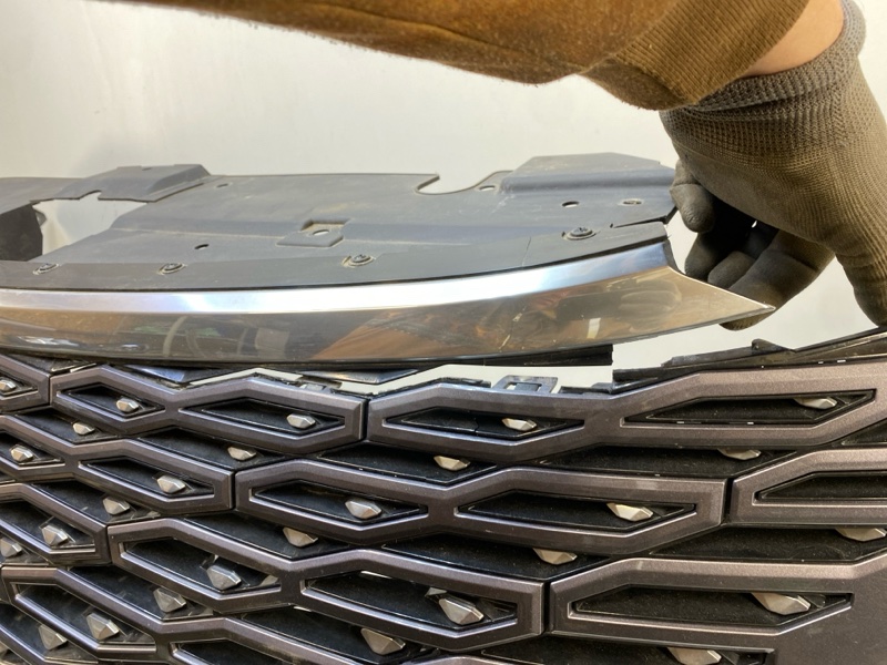 Бампер передний