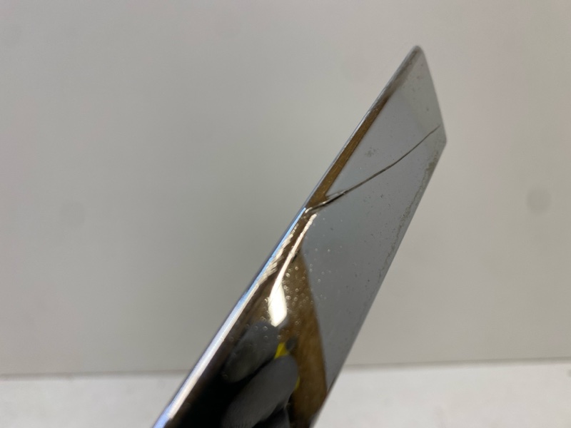 Молдинг переднего бампера левый