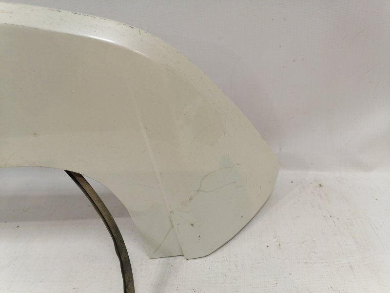 Спойлер (дефлектор) крышки багажника