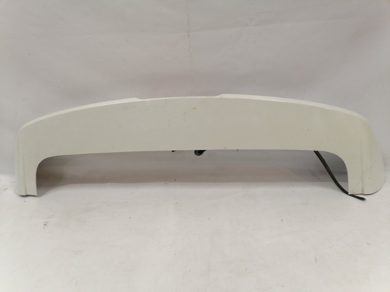 Спойлер (дефлектор) крышки багажника